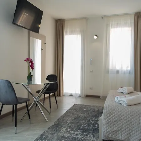 Green Guest House *