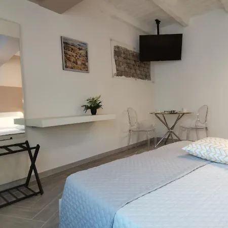 Green Guest House *